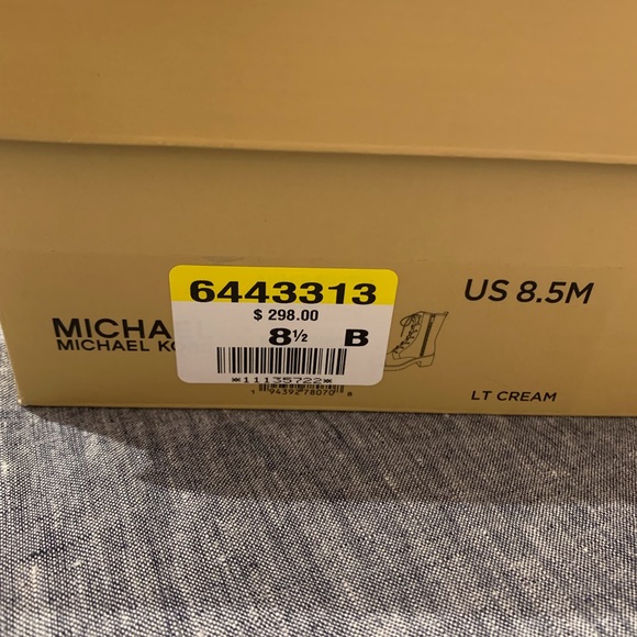 Michael Kors leather boots - Picture 8 of 8